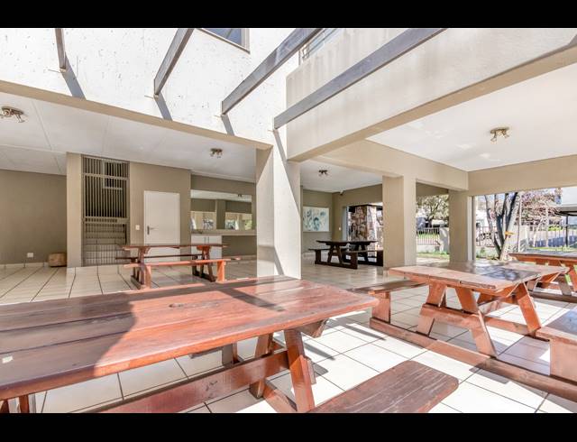 1 BEDROOM APARTMENT FOR SALE IN PAULSHOF